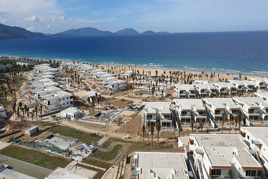 Một dự án bất động sản nghỉ dưỡng ở Khánh Hòa. Ảnh: TẤN LỘC Một dự án bất động sản nghỉ dưỡng ở Khánh Hòa. Ảnh: TẤN LỘC