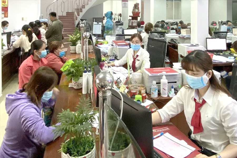 Nhiều ngân hàng đang gặp khó khi thực hiện việc bảo mật dữ liệu cá nhân của khách hàng theo quy định tại Nghị định 13/2023. Ảnh: T.LINH