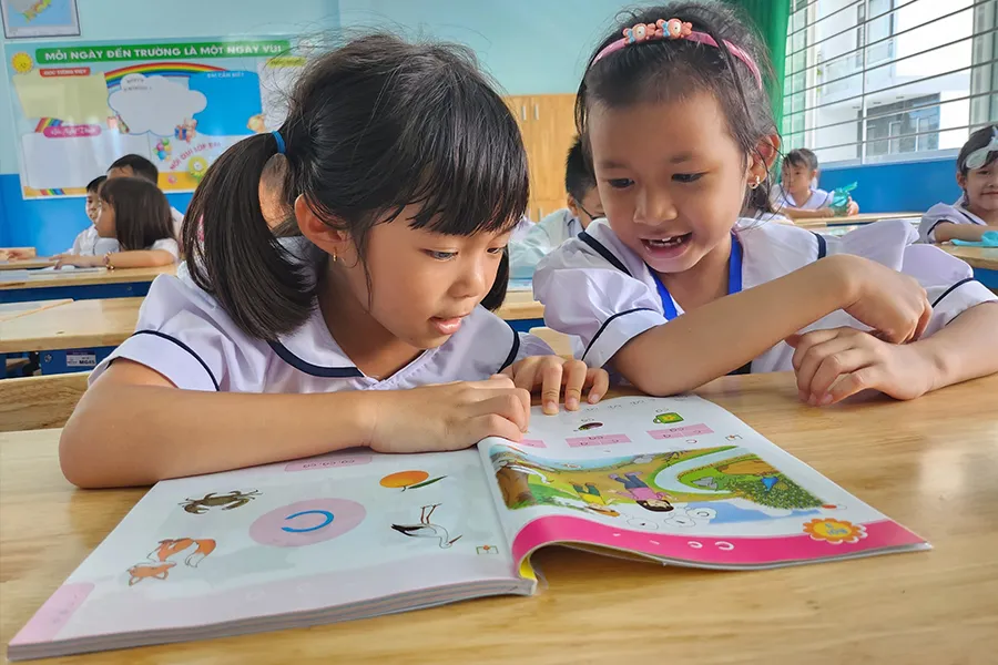 Nghị quyết 686 đánh giá chương trình GDPT mới đã thay đổi từ truyền thụ kiến thức sang định hướng phát triển phẩm chất, năng lực của học sinh. Ảnh: NGUYỄN QUYÊN w-P13-IMG_20230921_195300.jpg