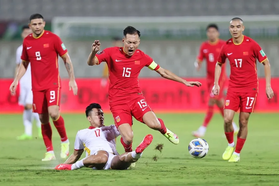 … Và khen Việt Nam chọn Trung Quốc, Hàn Quốc đá trong dịp FIFA Days là hữu ích và sáng suốt. Ảnh: VFF w-2_P14_BAICHINH_thailan khen VN FIFA Days__OCT_2023_870.jpg