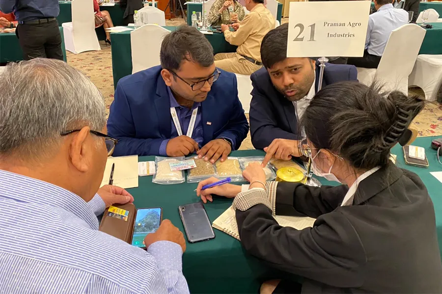 w-P11-nha-dau- tu.jpg