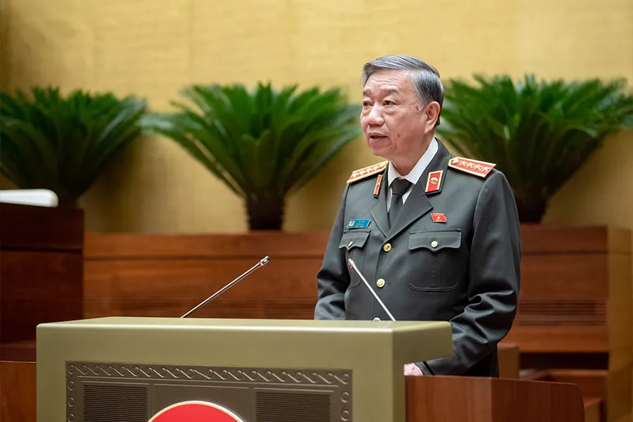 Đại tướng Tô Lâm, Bộ trưởng Bộ Công an, phát biểu tại phiên giải trình, làm rõ một số vấn đề của dự thảo Luật Căn cước. Ảnh: QH Quốc hội tranh luận sôi nổi đổi tên CCCD thành thẻ căn cước