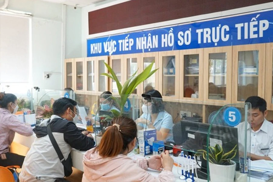 Giảm năm đóng BHXH xuống 15 năm chủ yếu hướng tới nhóm tham gia BHXH muộn. Ảnh minh họa: V.LONG giam nam dong BHXH.jpg