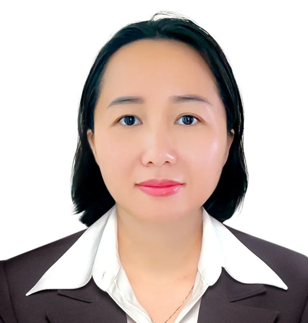 P1213_Chan trang_h5_THU PHUONG.jpeg