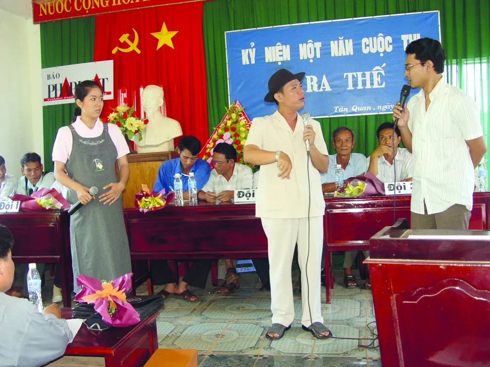 p14-15-Bài 1-Anh 2.jpg