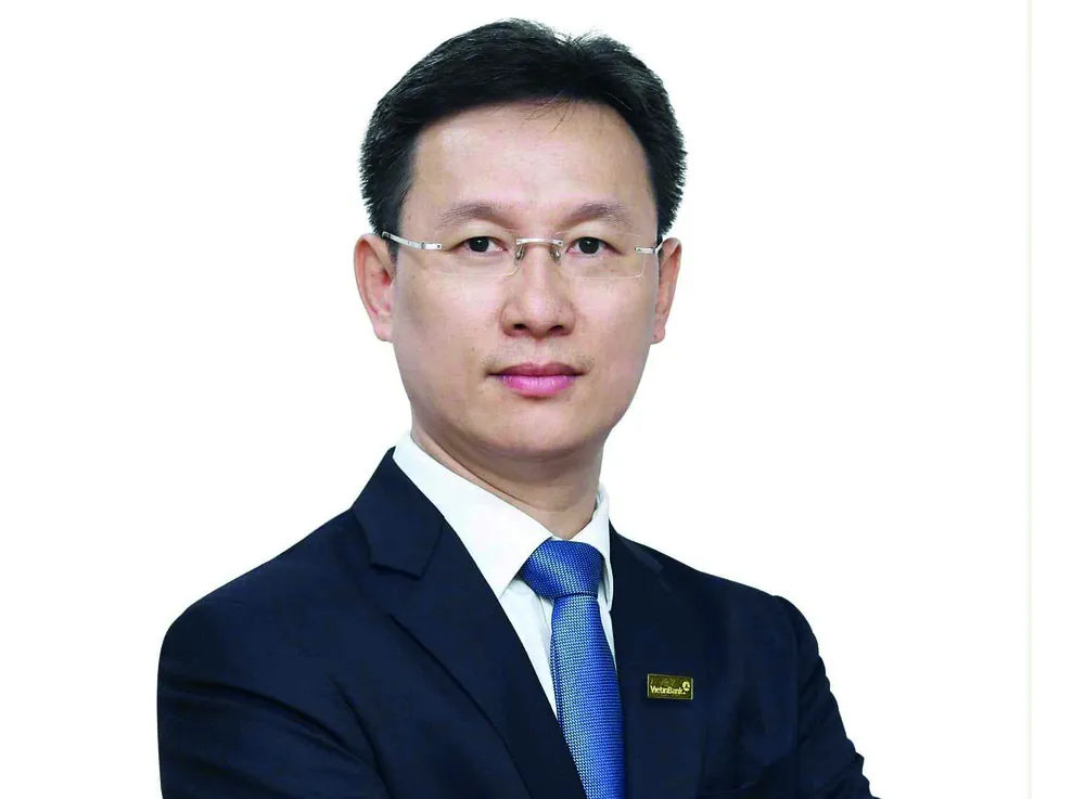 P2021_Chan trang_h1_LE THANH TUNG.jpg