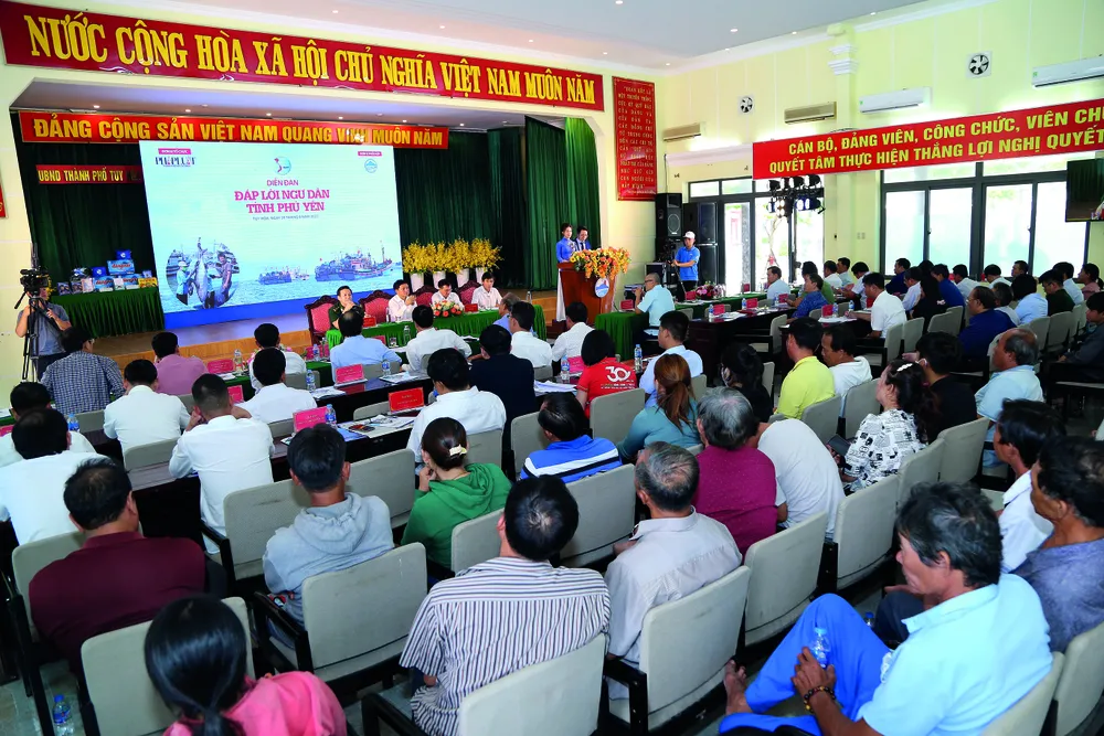 P2021_Cot phai_h2.jpg