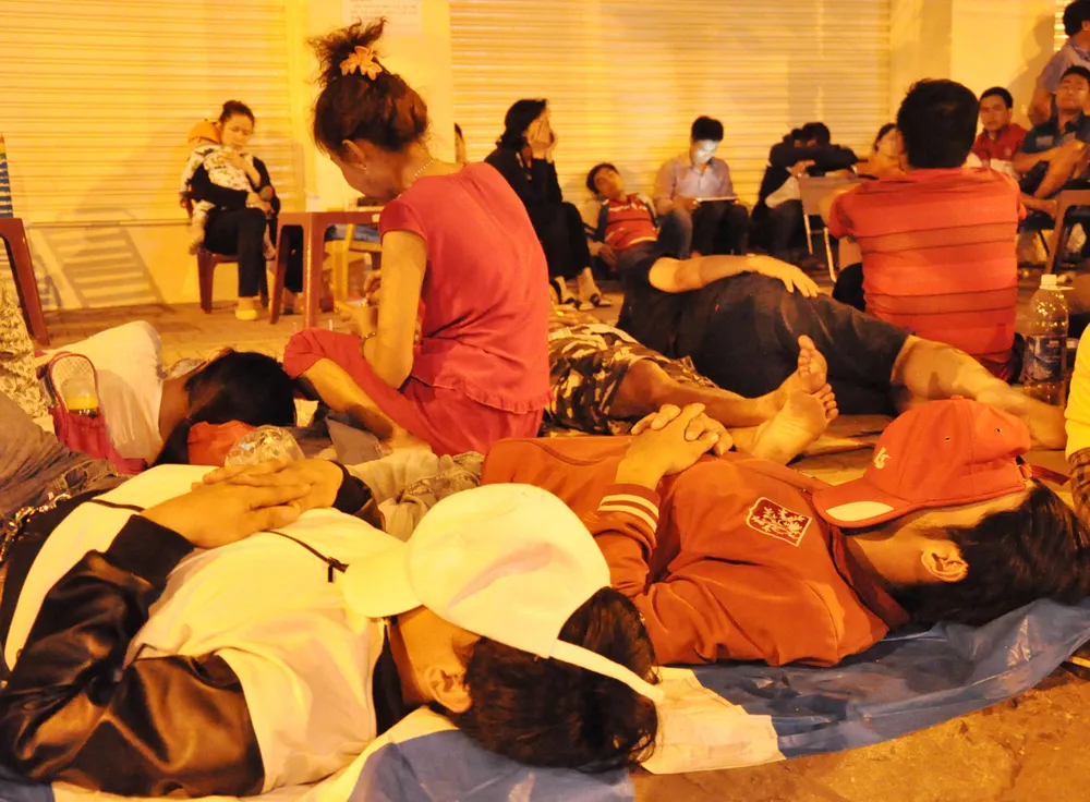 Cơn lốc vaccine đã cuốn tới Sài Gòn ảnh 12 Cơn lốc vaccine đã cuốn tới Sài Gòn ảnh 12