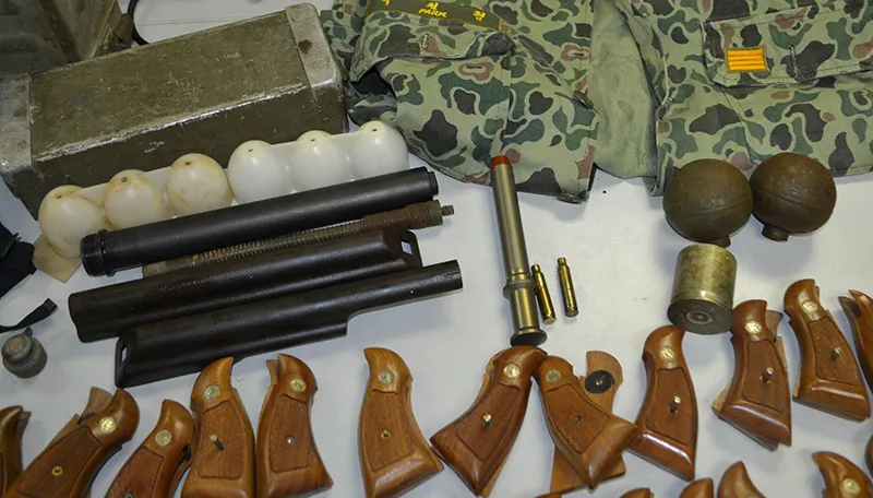 1 người Đài Loan xuất cảnh với thiết bị quân sự ảnh 1