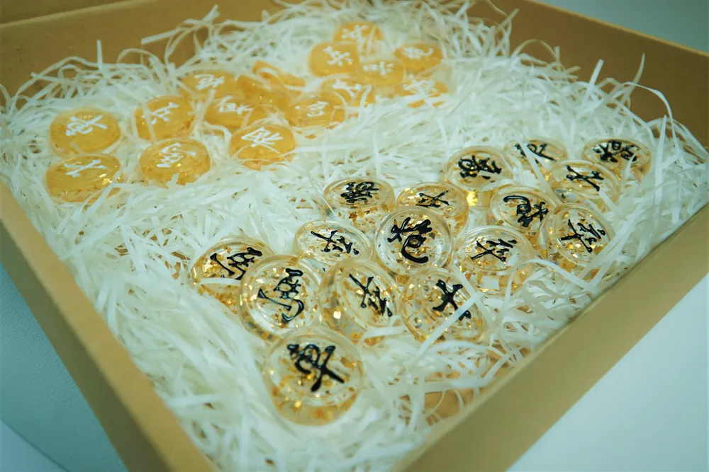 Ngoài cờ vua là sản phẩm tâm đắc nhất, cô gái 9X còn thiết kế cả quân cờ tướng,... Ngoài cờ vua là sản phẩm tâm đắc nhất, cô gái 9X còn thiết kế cả quân cờ tướng,...