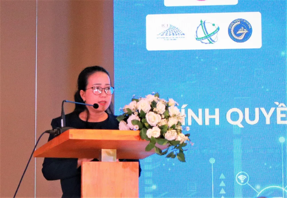 Bà Võ Thị Thu Sương, đại diện Sở TT&amp;TT phát biểu tại hội thảo. Ảnh VÕ THƠ