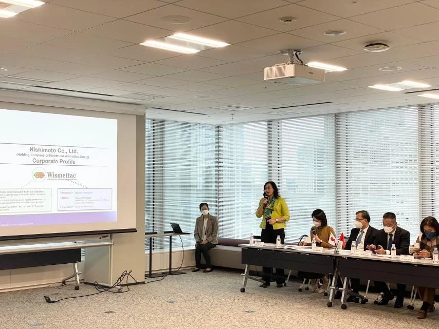 Bà Phan Thị Thắng làm việc với tập đoàn thực phẩm Wismettac. Ảnh: Sở Ngoại vụ TP.HCM