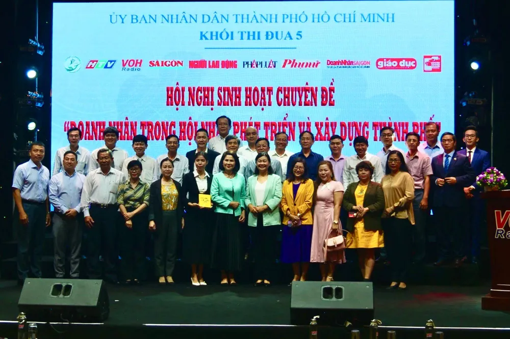 Các chuyên gia, doanh nhân tham gia hội nghị. Ảnh: BẢO PHƯƠNG Các chuyên gia, doanh nhân tham gia hội nghị. Ảnh: BẢO PHƯƠNG