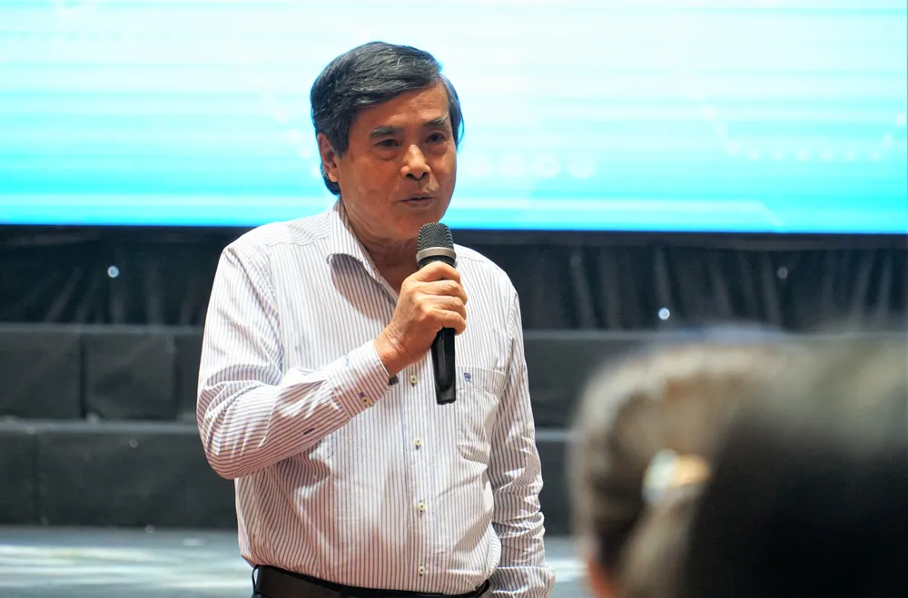 Ông Trần Quốc Mạnh, Chủ tịch Công ty SADACO, Chủ nhiệm CLB Doanh nhân Nam Định tại TP.HCM phát biểu tại hội nghị. Ảnh: BẢO PHƯƠNG Ông Trần Quốc Mạnh, Chủ tịch Công ty SADACO, Chủ nhiệm CLB Doanh nhân Nam Định tại TP.HCM phát biểu tại hội nghị. Ảnh: BẢO PHƯƠNG