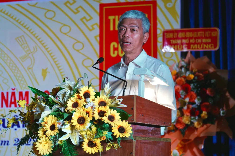 Phó Chủ tịch UBND TP.HCM Võ Văn Hoan phát biểu tại buổi lễ. Ảnh: BẢO PHƯƠNG