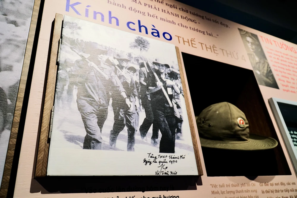 Theo bà Thảo, Vườn ông Sáu Dân được trưng bày theo 7 chủ đề riêng biệt nhưng đều thể hiện một dòng chảy về một đời người mang tên là Sáu Dân. Ảnh: BẢO PHƯƠNG