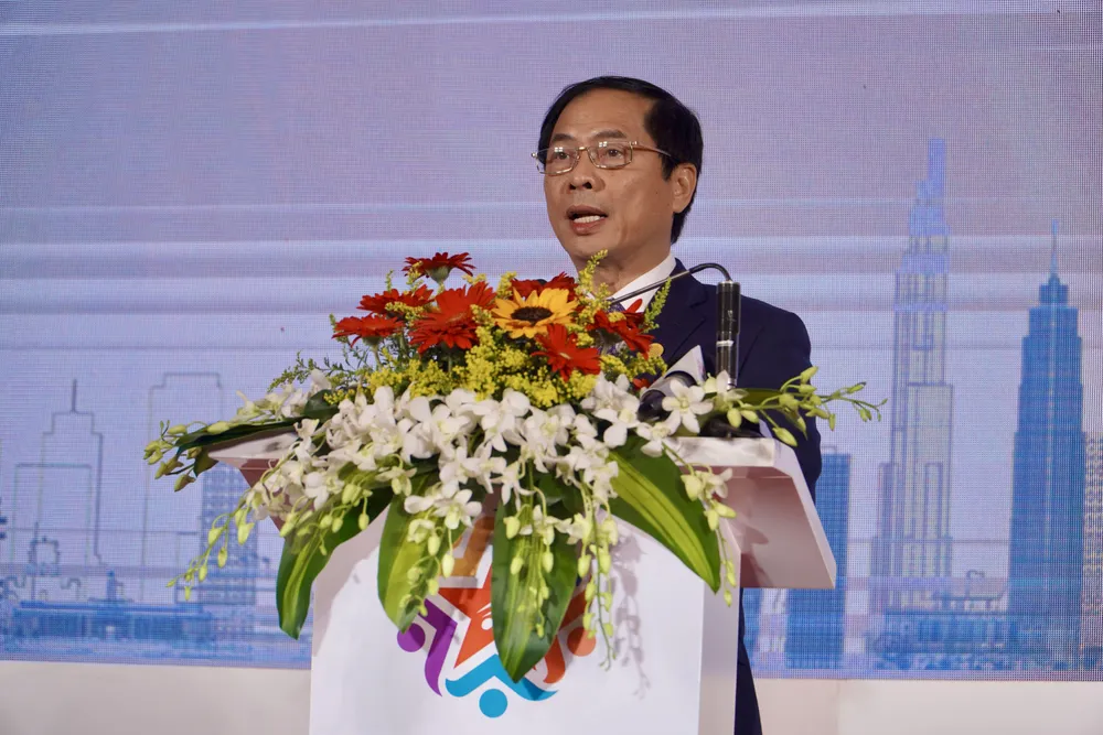 Ông Bùi Thanh Sơn, Bộ trưởng Bộ Ngoại giao đánh giá cao việc TP.HCM tổ chức Đối thoại Hữu nghị TP.HCM 2022. Ảnh: BẢO PHƯƠNG