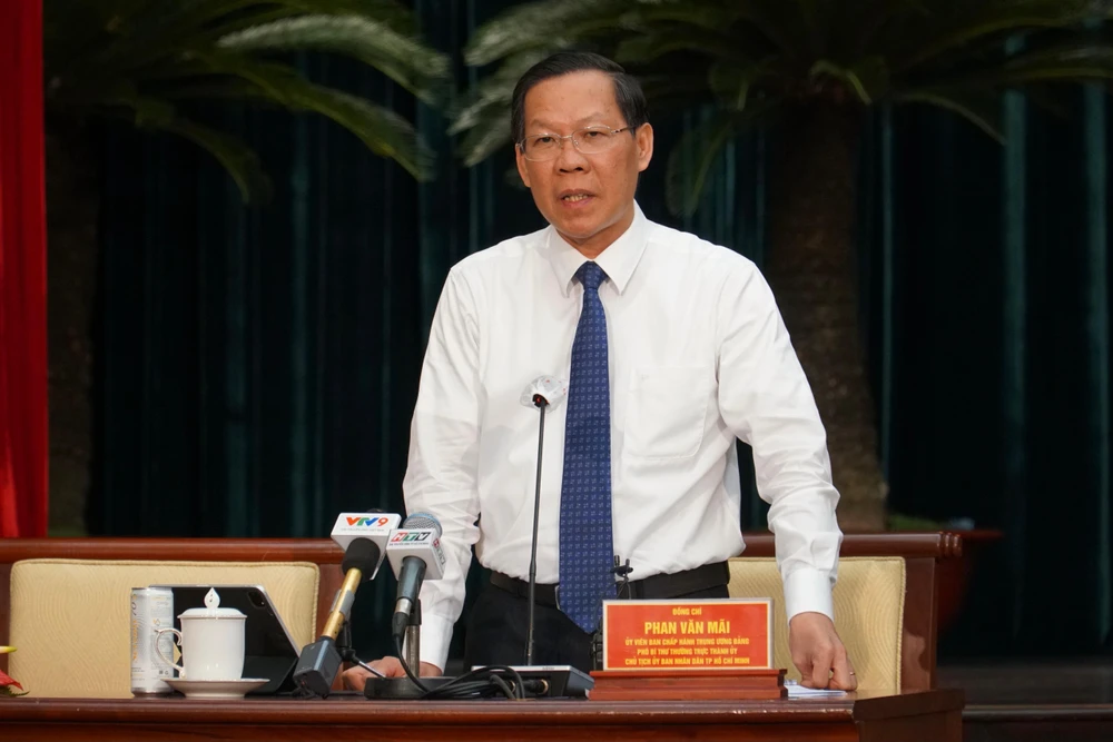 Chủ tịch UBND TP.HCM trả lời chất vấn về tỉ lệ giải ngân đầu tư công ảnh 2