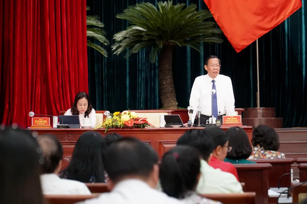 Chủ tịch UBND TP.HCM trả lời về tiến độ thực hiện các gói hỗ trợ COVID-19 ảnh 2