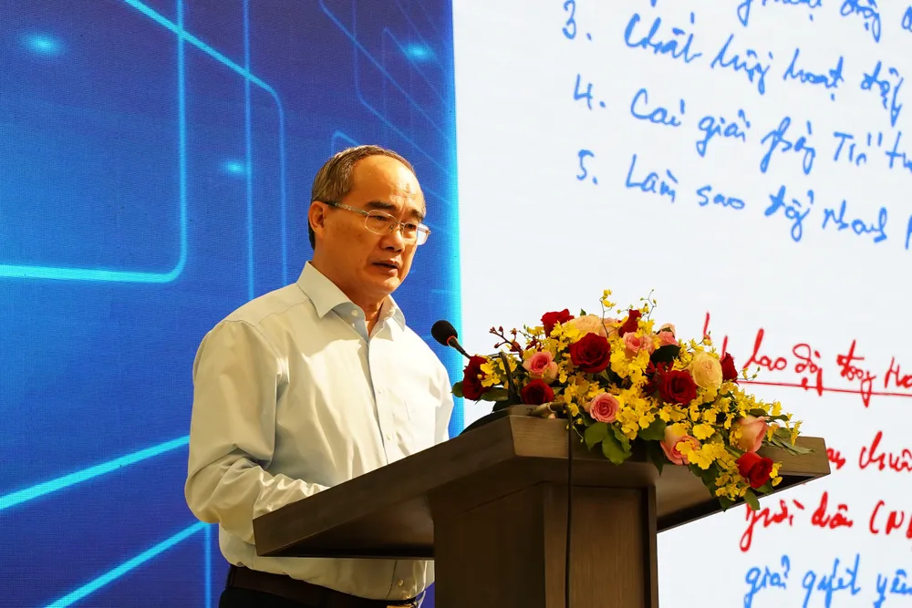 GS.TS Nguyễn Thiện Nhân nhìn nhận Al sẽ đóng góp nhiều vào việc cải cách lĩnh vực hành chính công. Ảnh: BẢO PHƯƠNG