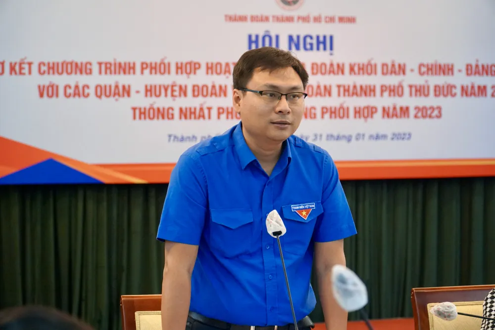 Ông Trương Minh Tước Nguyên, Phó Bí thư, Chủ nhiệm Ủy ban Kiểm tra Thành Đoàn TP.HCM phát biểu kết luận hội nghị. Ảnh: VĂN THUẬN