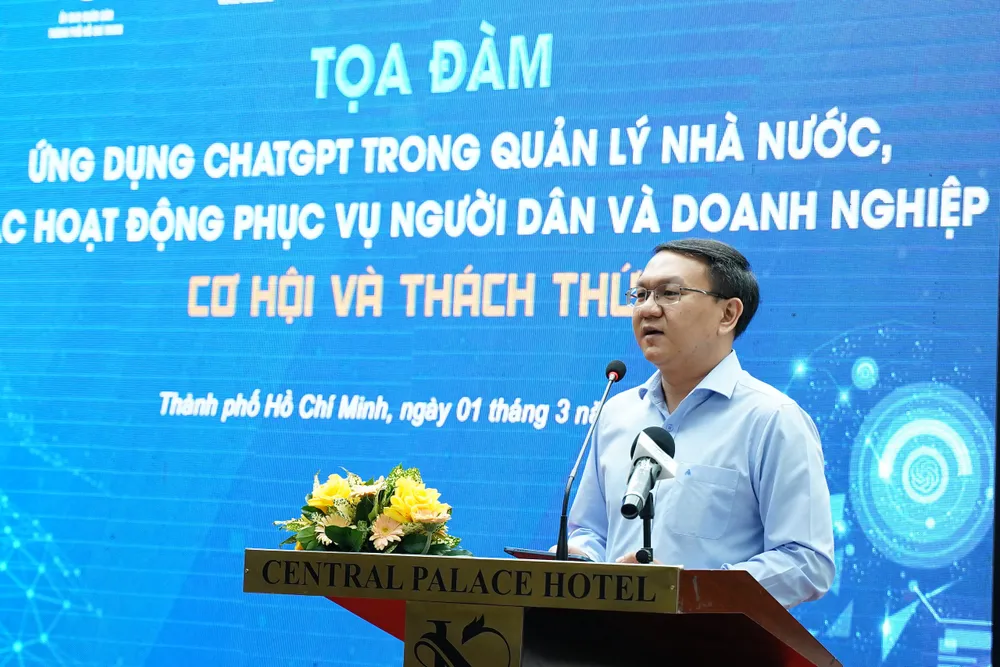 Giám đốc Sở TT&TT TP.HCM Lâm Đình Thắng phát biểu tại tọa đàm. Ảnh: BẢO PHƯƠNG Giám đốc Sở TT&TT TP.HCM Lâm Đình Thắng phát biểu tại tọa đàm. Ảnh: BẢO PHƯƠNG
