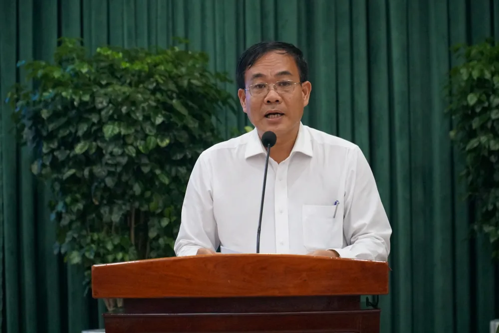 Phó Giám đốc Sở Nội vụ TP.HCM Nguyễn Duy Tân triển khai công tác CCHC trọng tâm năm 2023. Ảnh: BP