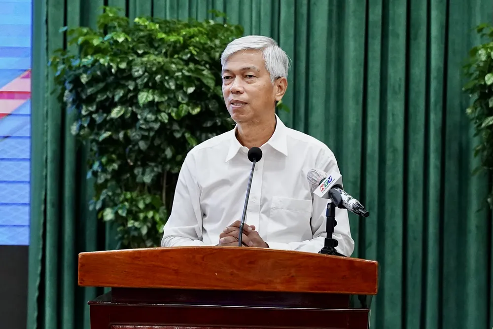 Phó Chủ tịch UBND TP.HCM Võ Văn Hoan phát biểu chỉ đạo hội nghị. Ảnh: BẢO PHƯƠNG