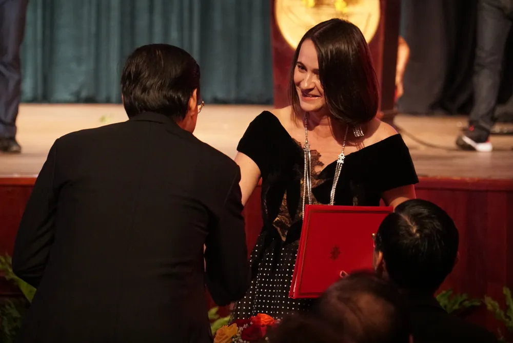 Bà Emmanuelle Pavillon-Grosser, Tổng Lãnh sự Cộng hoà Pháp tại TP.HCM khẳng định Pháp sẽ tiếp tục hỗ trợ Việt Nam ứng phó biến đổi khí hậu. Ảnh: BẢO PHƯƠNG Bà Emmanuelle Pavillon-Grosser, Tổng Lãnh sự Cộng hoà Pháp tại TP.HCM khẳng định Pháp sẽ tiếp tục hỗ trợ Việt Nam ứng phó biến đổi khí hậu. Ảnh: BẢO PHƯƠNG