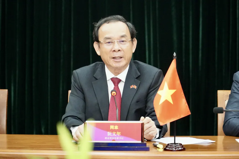 Bí thư Thành ủy TP.HCM Nguyễn Văn Nên tại buổi hội đàm. Ảnh: BẢO PHƯƠNG