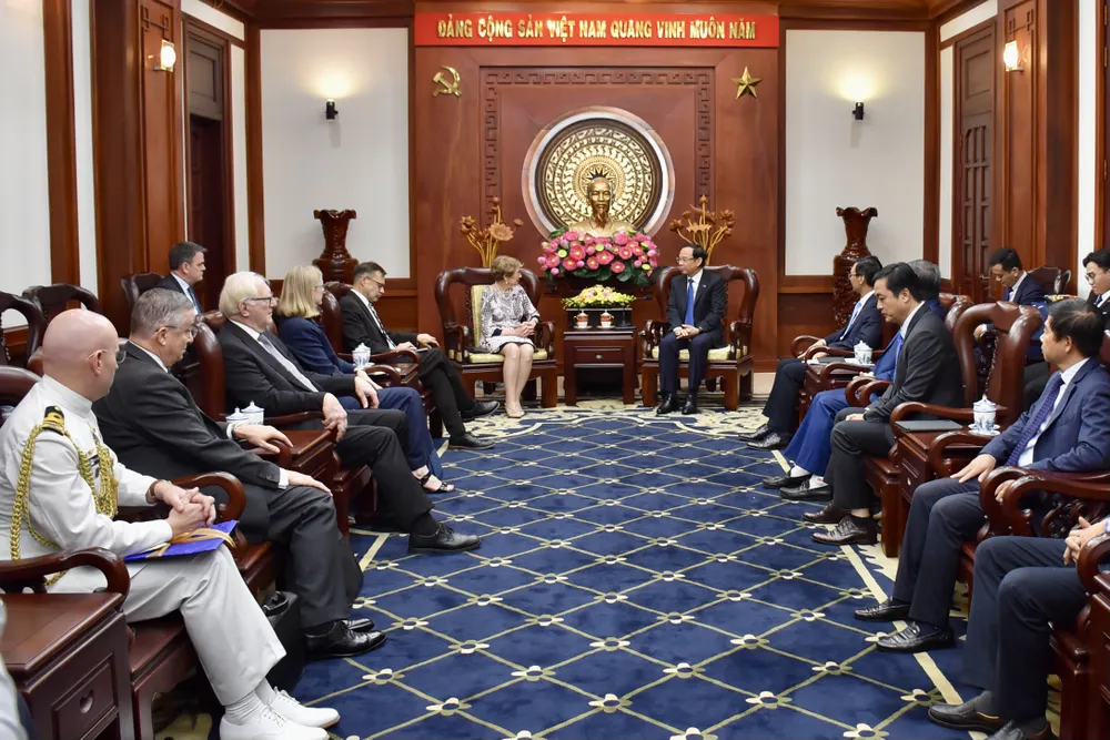 Toàn cảnh buổi tiếp. Ảnh: BẢO PHƯƠNG Toàn cảnh buổi tiếp. Ảnh: BẢO PHƯƠNG