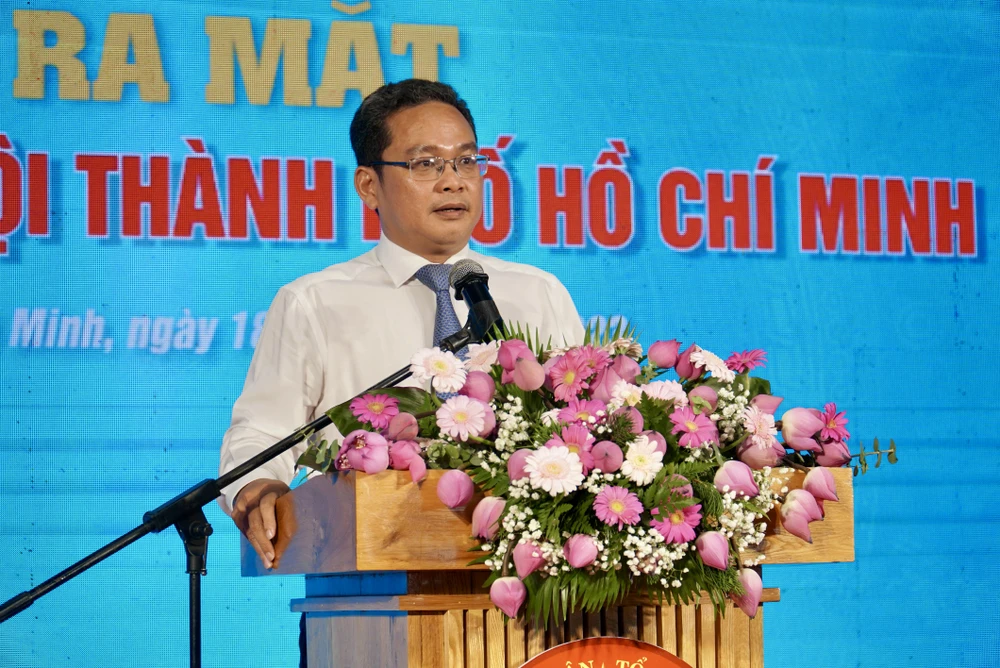 Ông Phạm Minh Tuấn, Phó Chủ tịch UB MT TQ VN TP.HCM, Phó Ban sáng lập Quỹ An sinh xã hội TP phát biểu tại lễ ra mắt. Ảnh: BẢO PHƯƠNG Quỹ An sinh xã hội