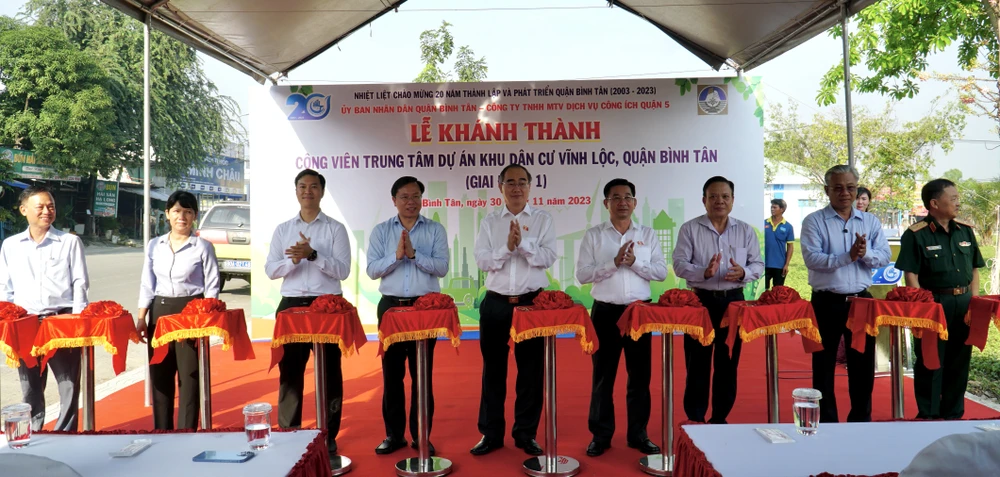 cong-vien-trung-tam-khu-dan-cu-vinh-loc-5.JPG