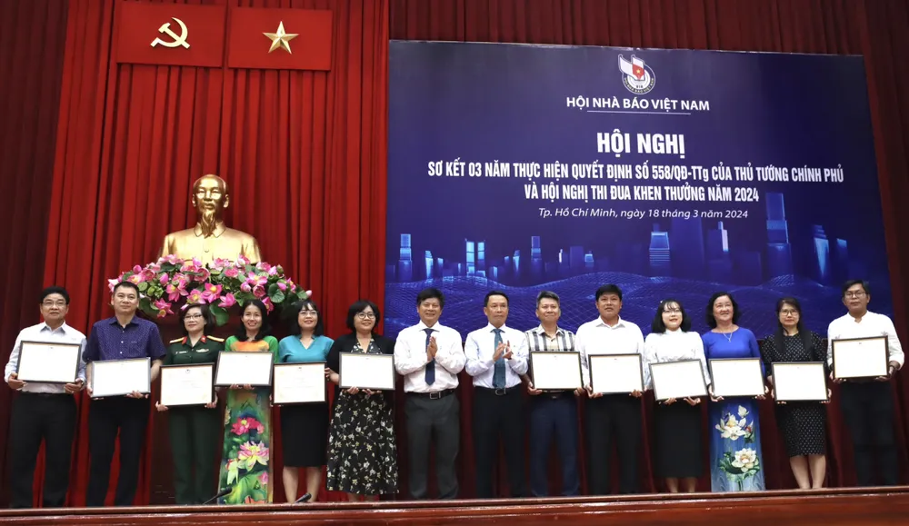 báo chí chất lượng cao