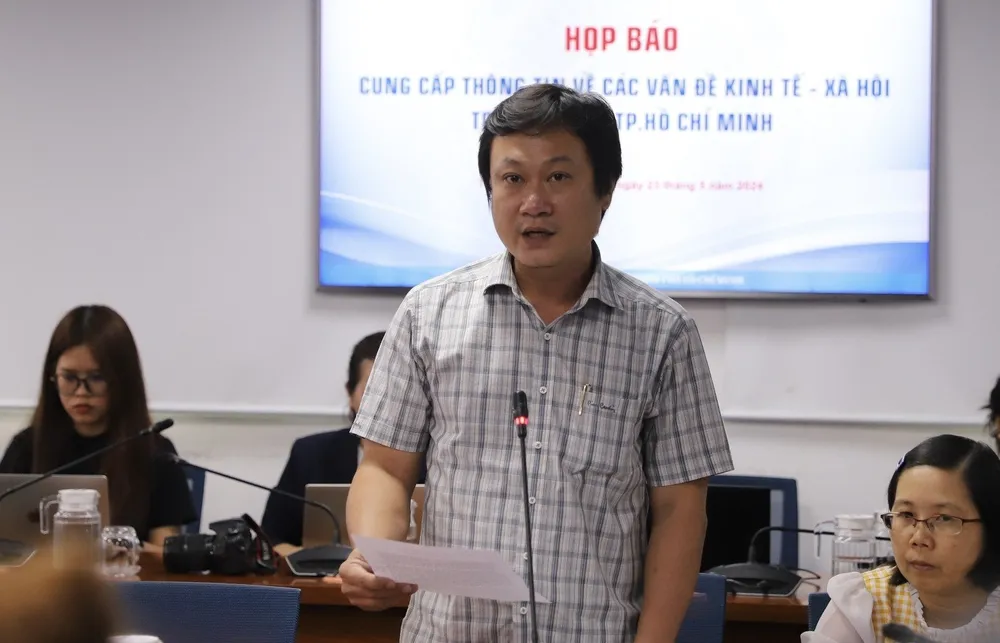Ông Trang Thanh Phương, đại diện Sở VH&TT TP.HCM thông tin tại họp báo. Ảnh: BẢO PHƯƠNG dam-vinh-hung-1 2.jpg