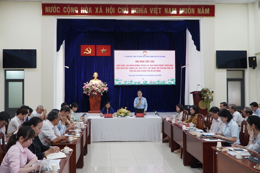 Toàn cảnh hội nghị. Ảnh: BẢO PHƯƠNG khu-pho-moi-5.JPG