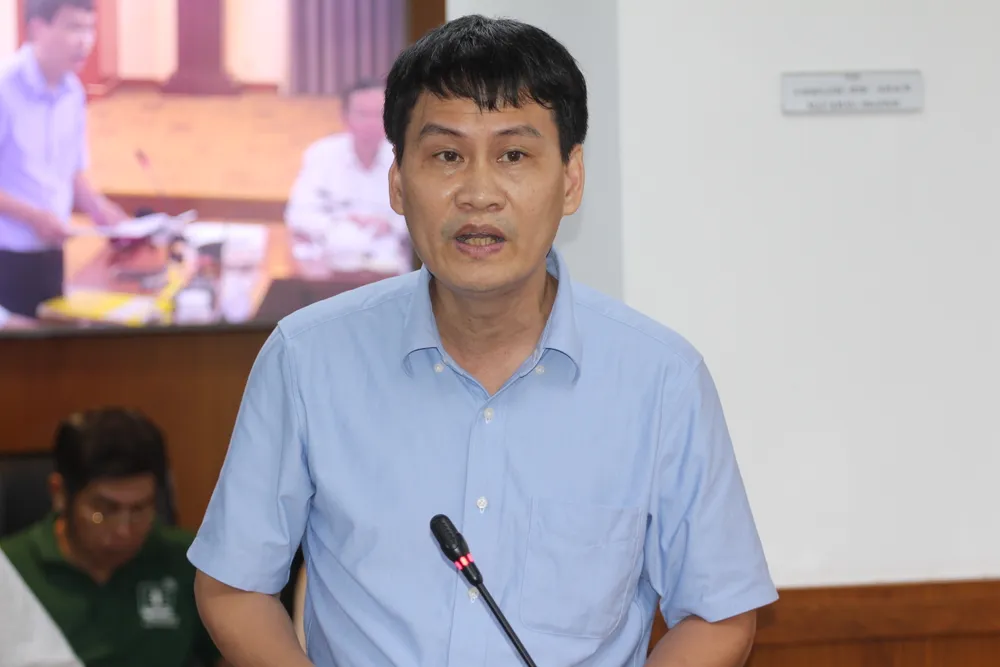 Ông Quách Ngọc Tuấn, Phó Giám đốc Sở KH-ĐT cho biết UBND TP đã có tờ trình đề xuất Chính phủ ban hành Nghị quyết mới để giải quyết vướng mắc liên quan đến cơ chế thanh toán cho dự án chống ngập. Ảnh: THÀNH NHÂN dự án chống ngập