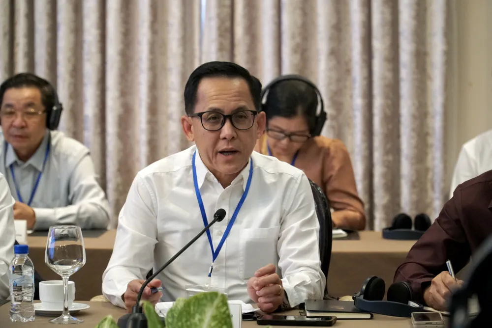 đoàn cán bộ cấp cao của Đảng Nhân dân Cách mạng Lào