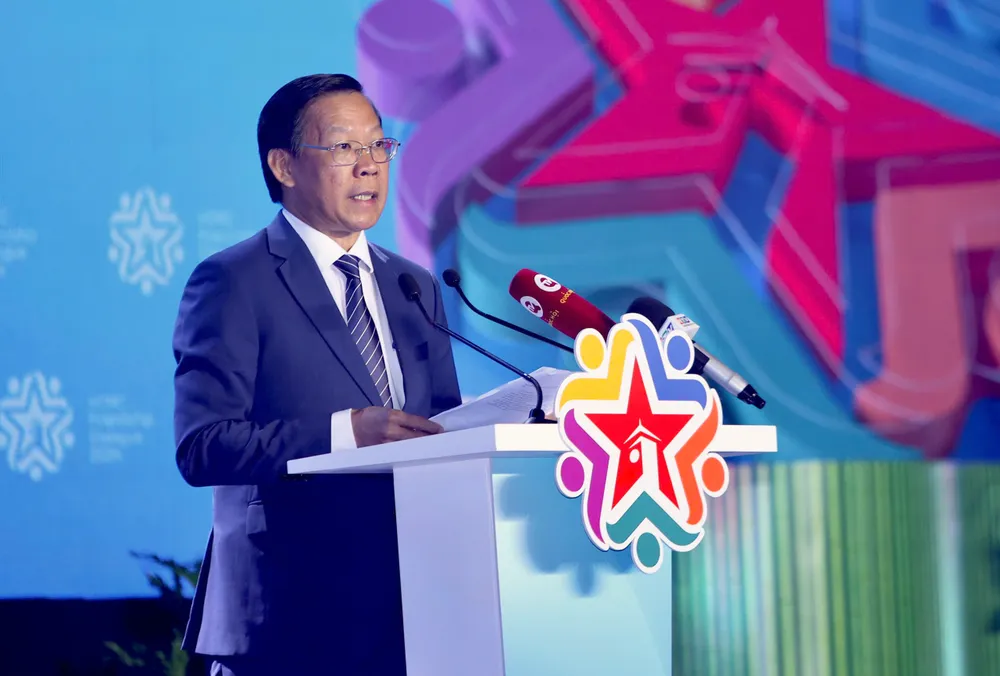 Chủ tịch UBND TP.HCM Phan Văn Mãi phát biểu khai mạc. Ảnh: NGUYỆT NHI doi-thoai-huu-nghi-5.jpg