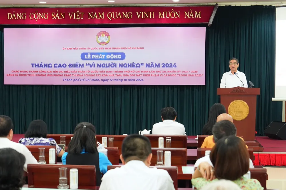 tháng cao điểm vì người nghèo