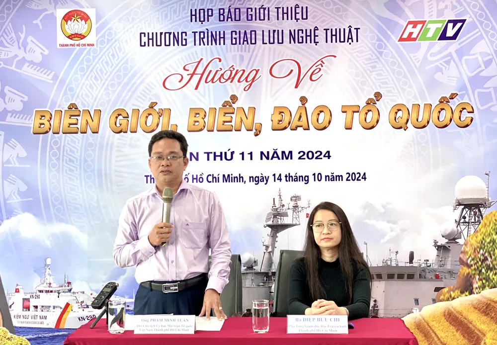 huong-ve-bien-gioi-2.jpg “Hướng về biên giới biển, đảo tổ quốc”