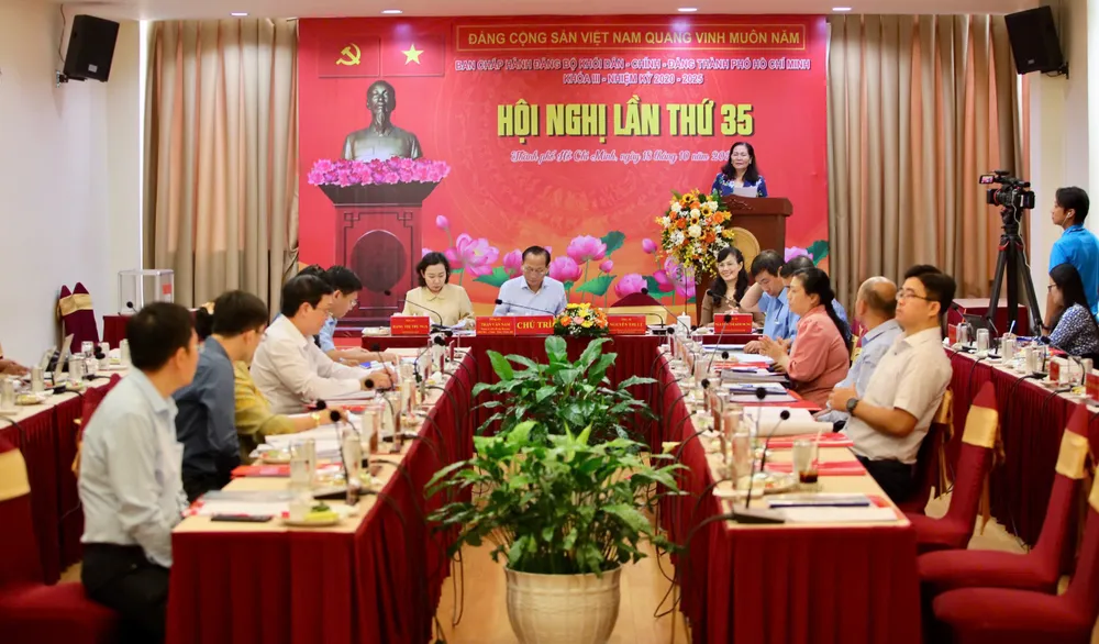 Toàn cảnh hội nghị. Ảnh: NGUYỆT NHI nguyen-thi-le-3.jpg