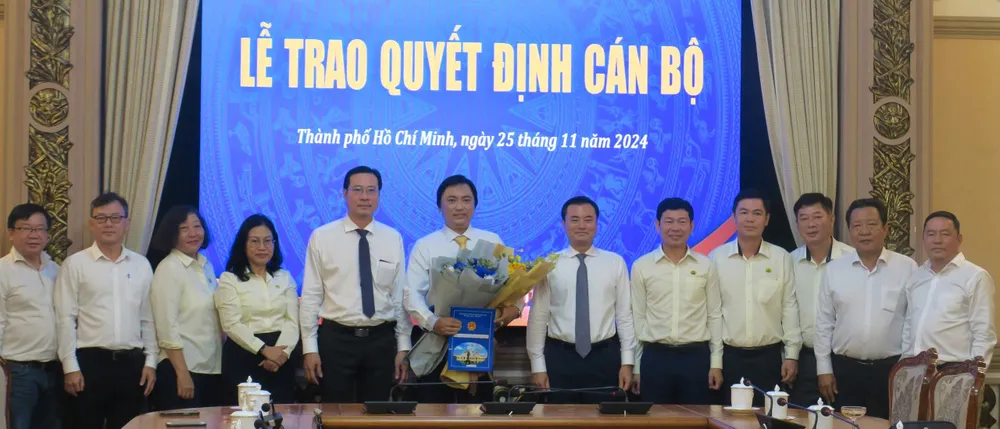 Nhân sự tuần qua: Trung ương kiện toàn nhiều vị trí nhân sự quan trọng