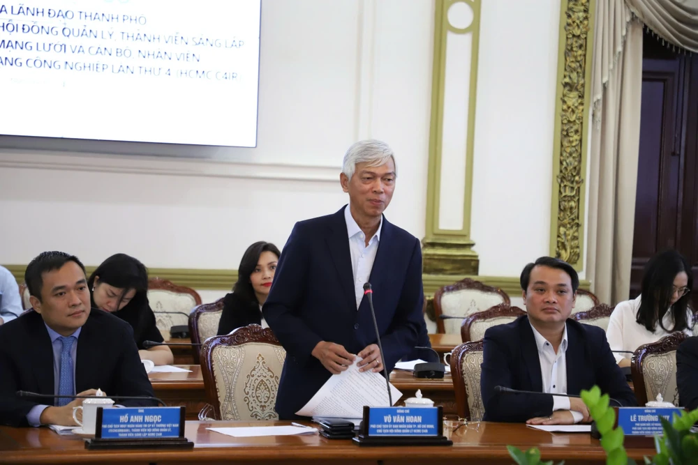 phan-van-mai-1-5185.jpg Ông Võ Văn Hoan