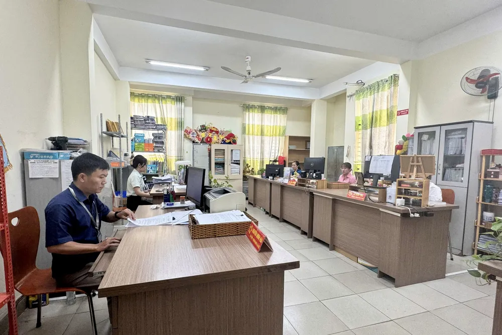 phuong-moi-sau-sap-nhap-7.jpg phường mới sau sáo nhập làm việc ngày đầu năm