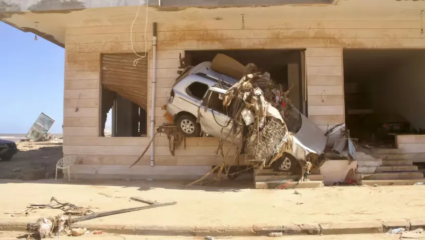 Lũ lụt khiến nhiều công trình ở Libya bị hư hại. Ảnh: AP libya_flooding_83610.jpg