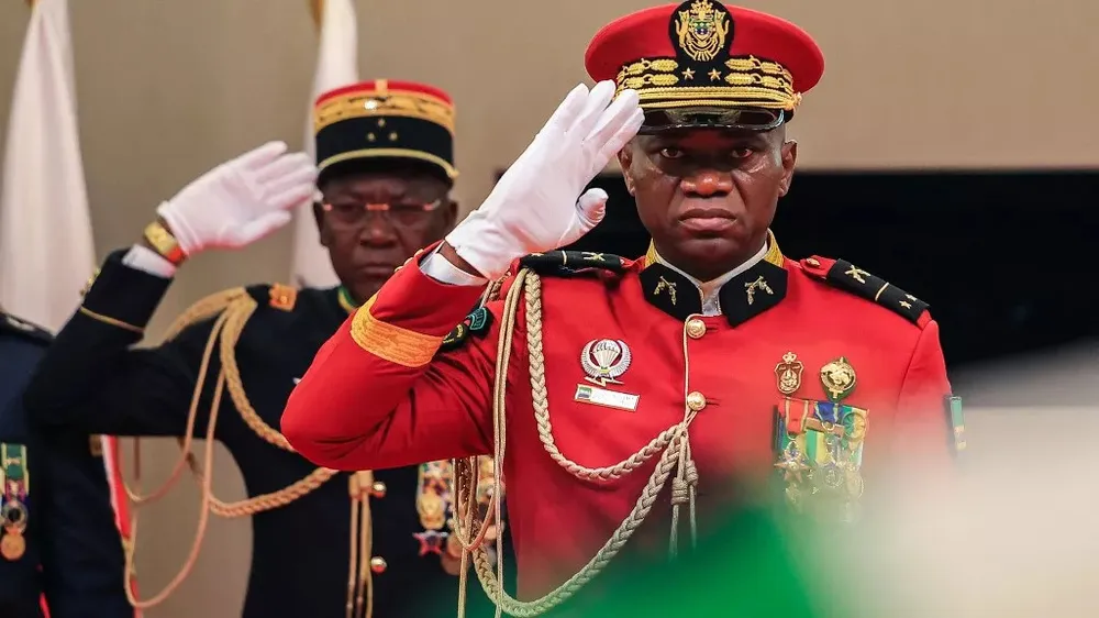 Tướng Brice Oligui Nguema - lãnh đạo phe đảo chính và là Tổng thống lâm thời Gabon. Ảnh: AFP 1024x576_cmsv2_156e9cc2-1d50-50be-87b8-e1e53a28f372-7894494.jpg