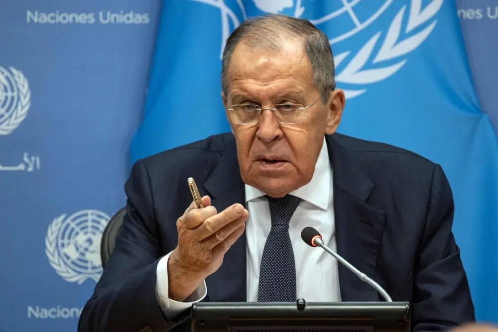 Ngoại trưởng Nga - ông Sergey Lavrov phát biểu trước Đại Hội đồng Liên Hợp Quốc hôm 23-9. Ảnh: AFP 383155942_846263887060532_3761944338113296287_n.png