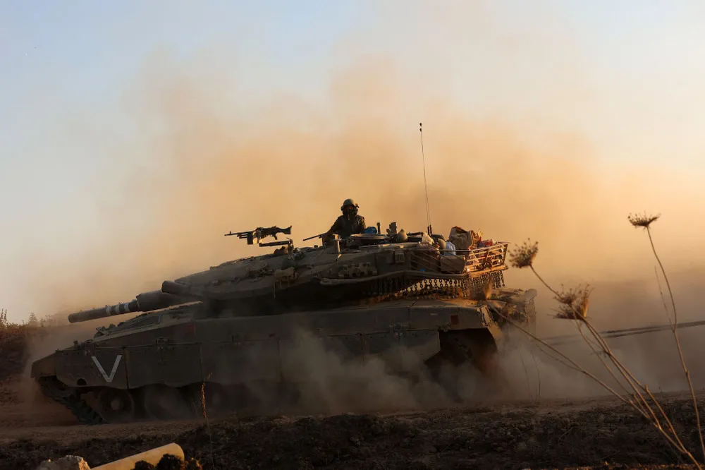 Xe tăng của lực lượng Israel gần Dải Gaza. Ảnh: AFP 5cfa55b0-8aa9-404b-aa92-d4205190c694.jpg