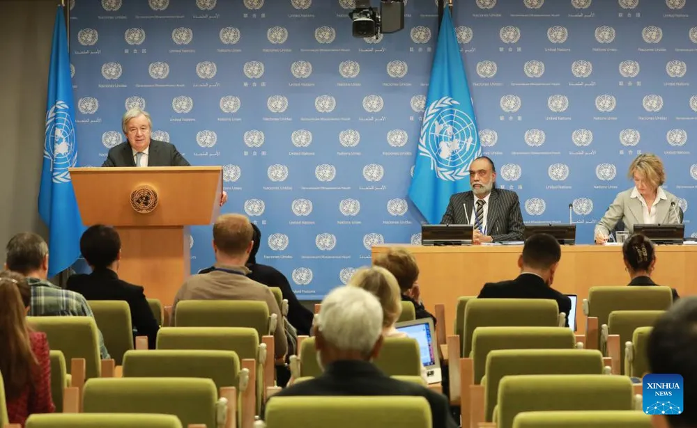Tổng thư ký LHQ António Guterres phát biểu trong cuộc họp báo thông báo thành lập Cơ quan Cố vấn cấp cao về Trí tuệ nhân tạo, vào ngày 26-10. Ảnh: TÂN HOA XÃ Liên Hợp Quốc thành lập cơ quan cố vấn về quản trị AI.jpg